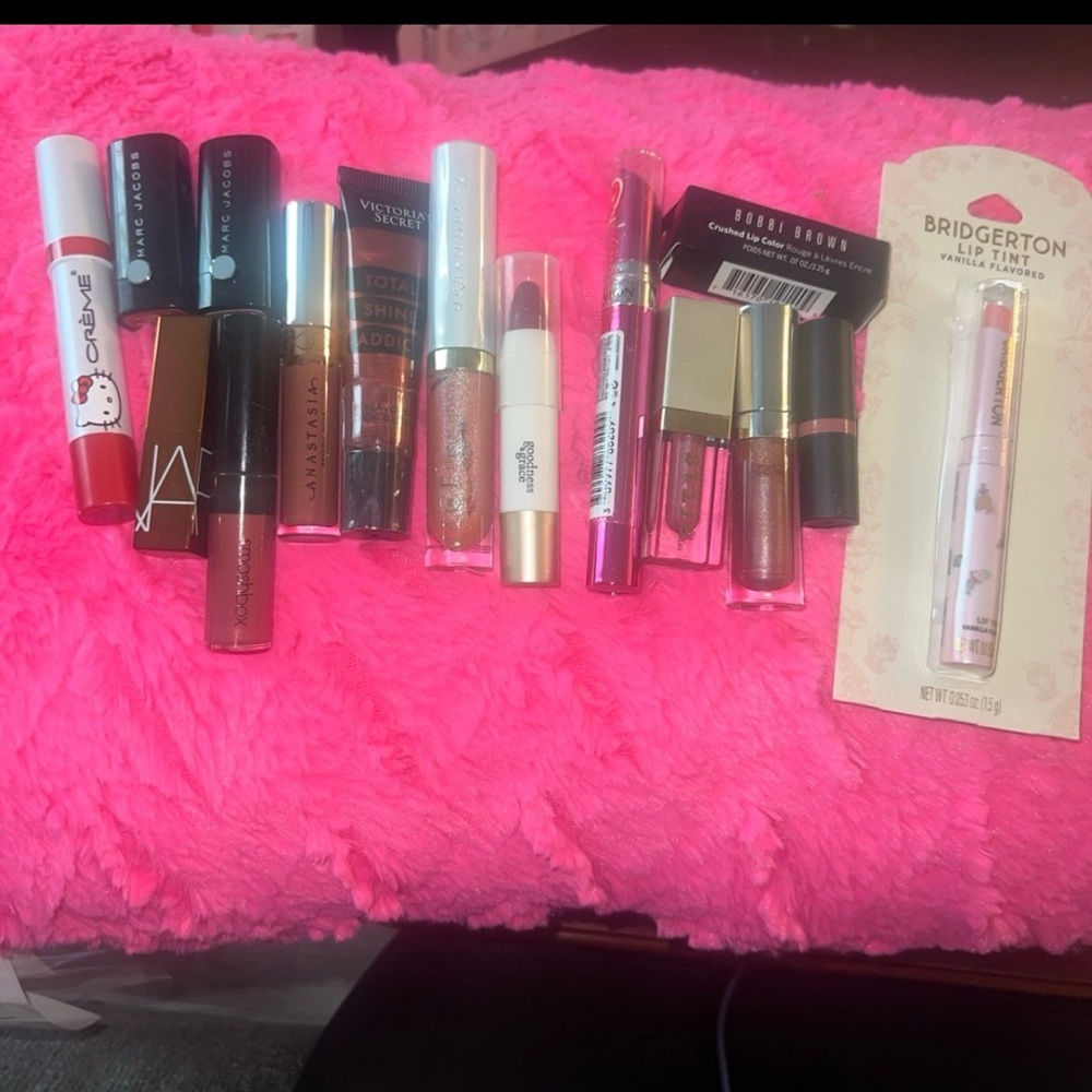 Makeup bundle
